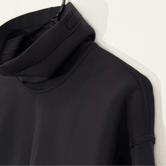 Lululemon Full Flourish Athletic Pullover w/Cowl Neck, Black size 2 - Picture 5 of 9
